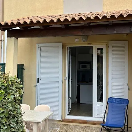 Maisonnette Les Marines D'helios T2 *