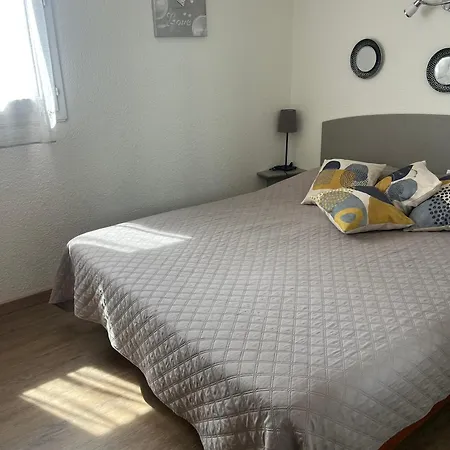 Maisonnette Les Marines D'helios T2 *